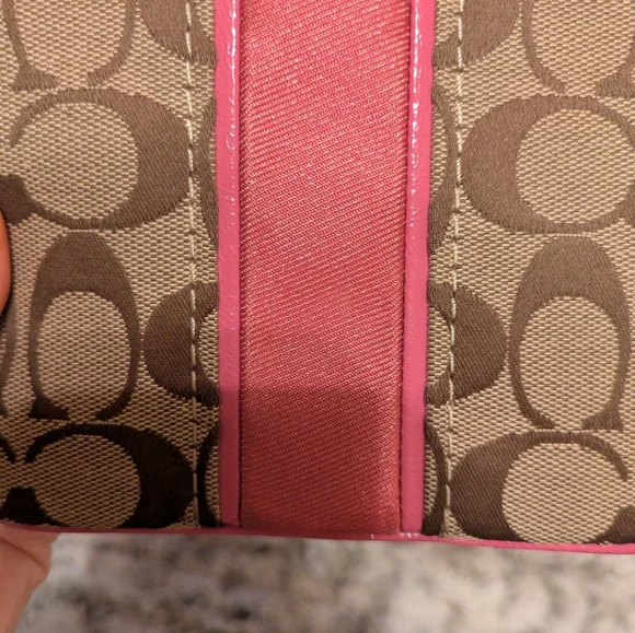 Coach Siganature Coin Wristlet - Tan with Pink Accents - NWOT - Picture 8 of 8
